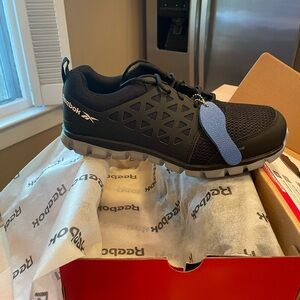 Reebok men’s cushion work shoes steel toe 9.5